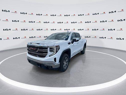 Summit White 2025 GMC Sierra 1500 SLT