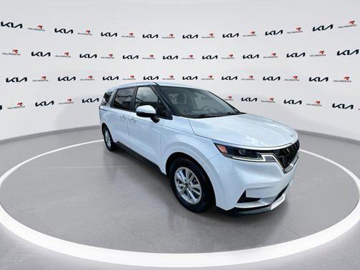 2023 Kia Carnival LX