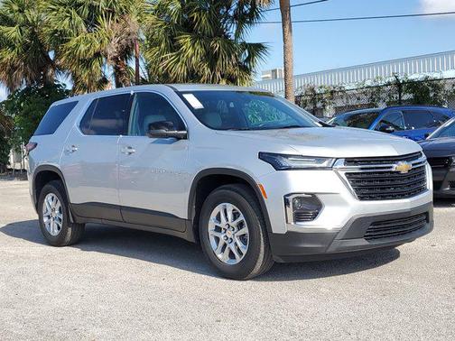 2022 Chevrolet Traverse LS