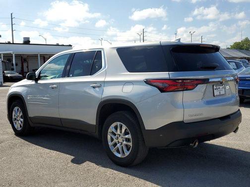 2022 Chevrolet Traverse LS