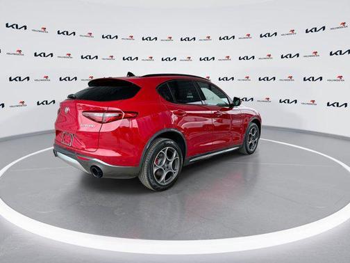 2022 Alfa Romeo Stelvio Ti