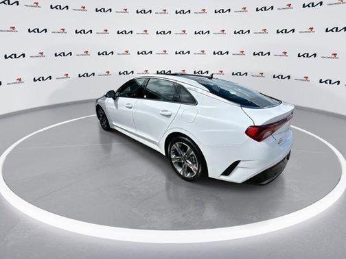 2024 Kia K5 EX