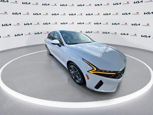 2024 Kia K5 EX