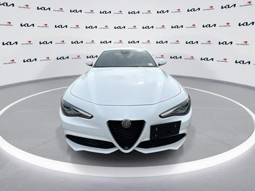 2022 Alfa Romeo Giulia Sprint