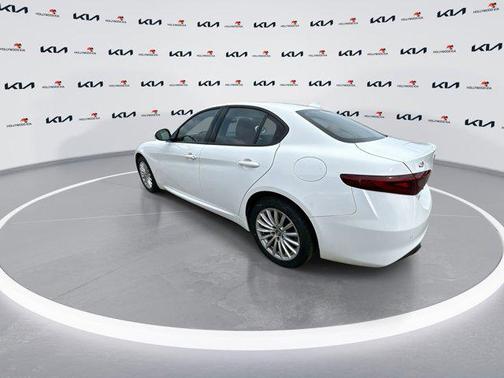 2022 Alfa Romeo Giulia Sprint