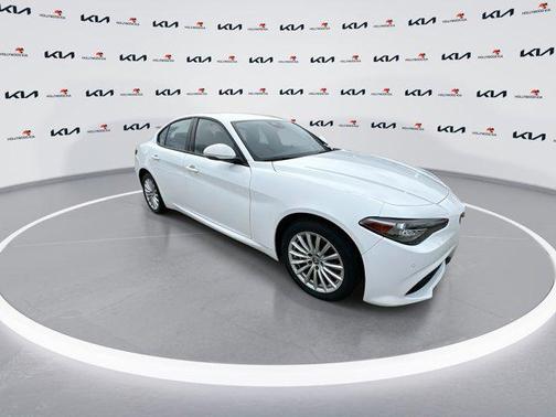 2022 Alfa Romeo Giulia Sprint