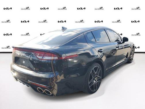 2022 Kia Stinger GT1
