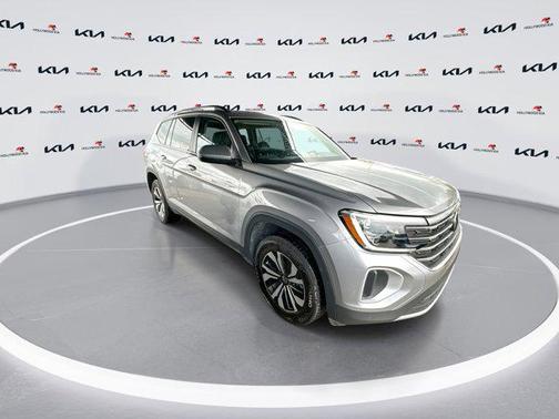 2024 Volkswagen Atlas 2.0T SE