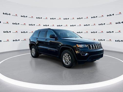 2020 Jeep Grand Cherokee Laredo