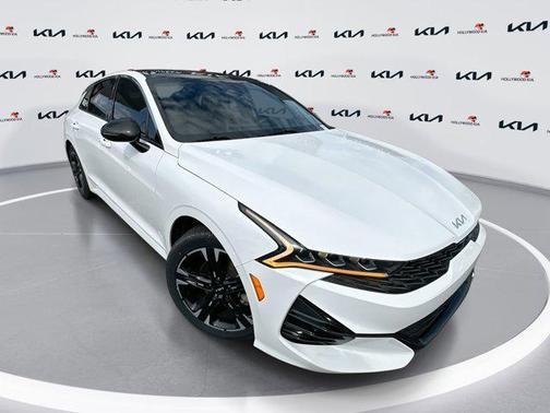 2022 Kia K5 GT-Line