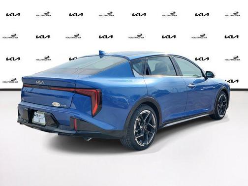 2025 Kia K4 GT-Line
