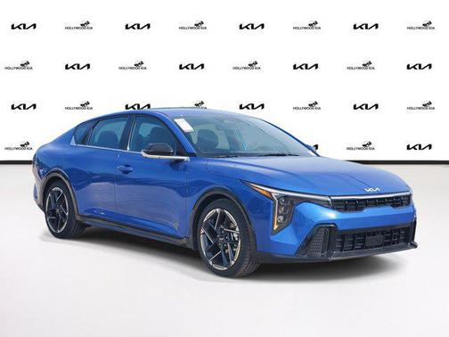 2025 Kia K4 GT-Line