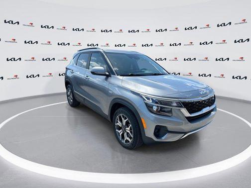 Steel Gray 2023 Kia Seltos EX