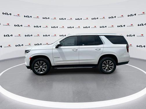 Iridescent Pearl Tricoat 2021 Chevrolet Tahoe LT