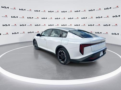 Snow White Pearl 2026 Kia K4 EX