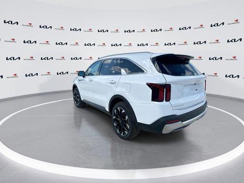 Glacial White Pearl 2026 Kia Sorento EX