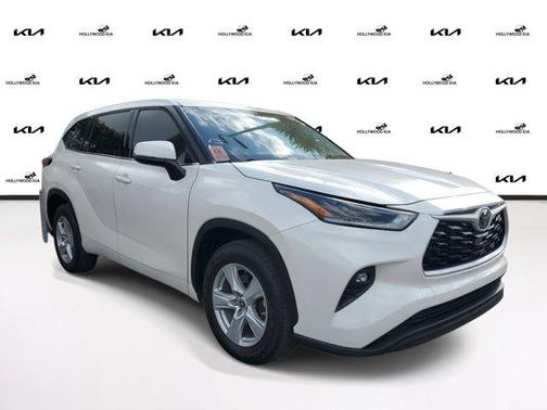 2021 Toyota Highlander LE