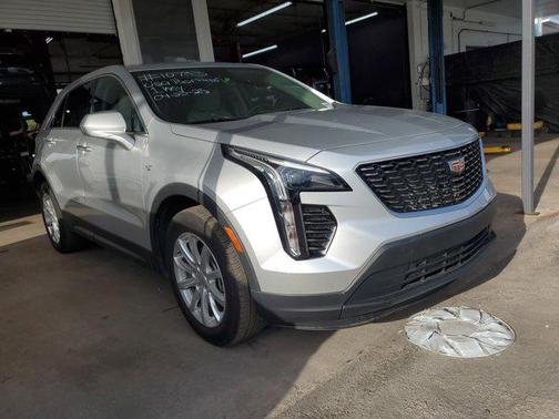 2022 Cadillac XT4 Luxury