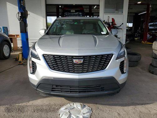 2022 Cadillac XT4 Luxury