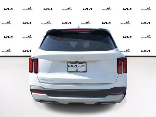 2024 Kia Sorento LX