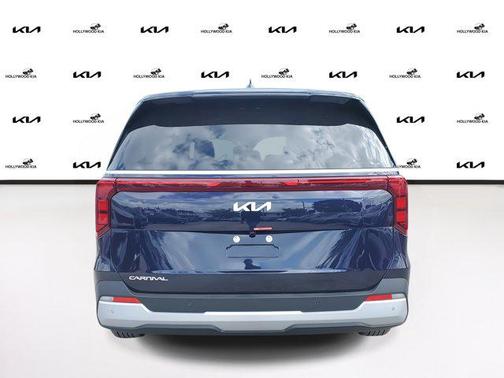 2025 Kia Carnival LXS