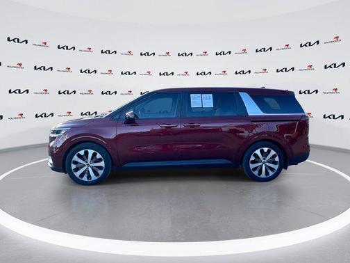 2023 Kia Carnival LX