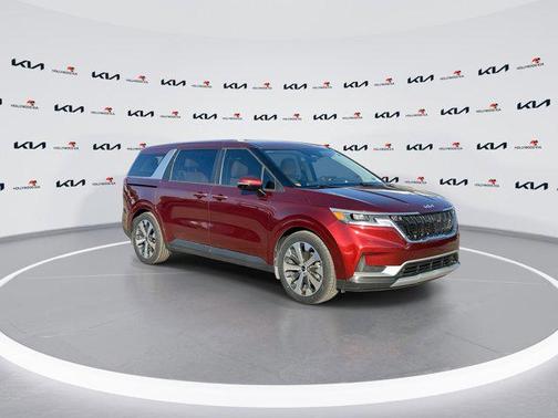 2023 Kia Carnival LX