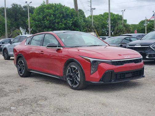 2025 Kia K4 GT-Line