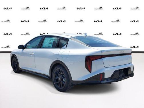 2025 Kia K4 GT-Line Turbo
