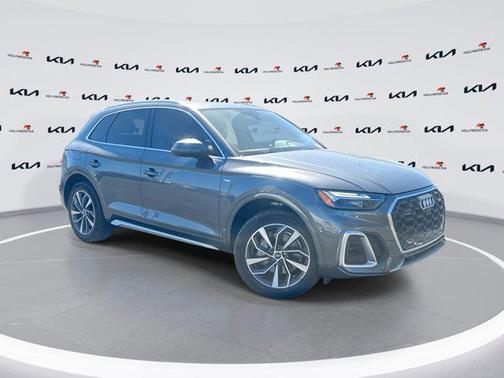 2022 Audi Q5 45 S line Premium Plus