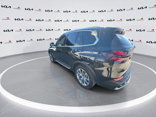 Black Sapphire Metallic 2024 BMW X5 PHEV xDrive50e