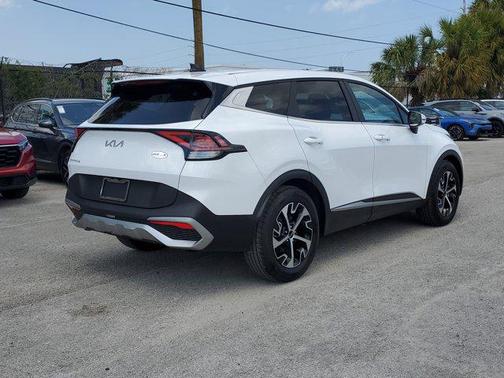 2023 Kia Sportage EX