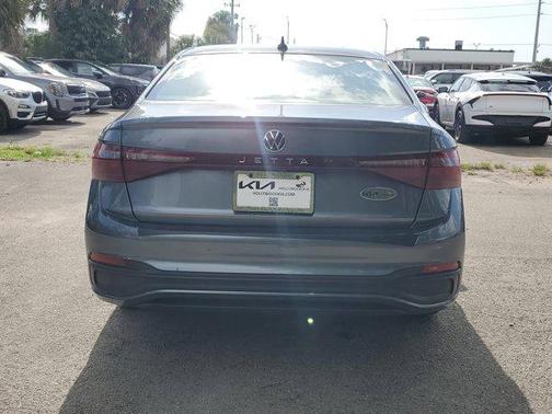 2025 Volkswagen Jetta 1.4T S