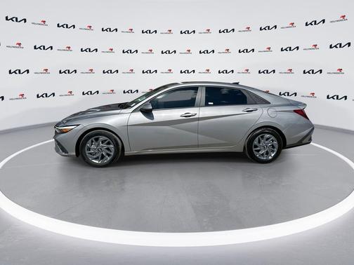 Fluid Metal 2024 Hyundai ELANTRA SEL