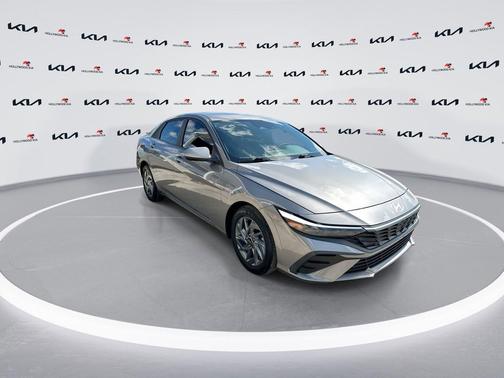 Fluid Metal 2024 Hyundai ELANTRA SEL