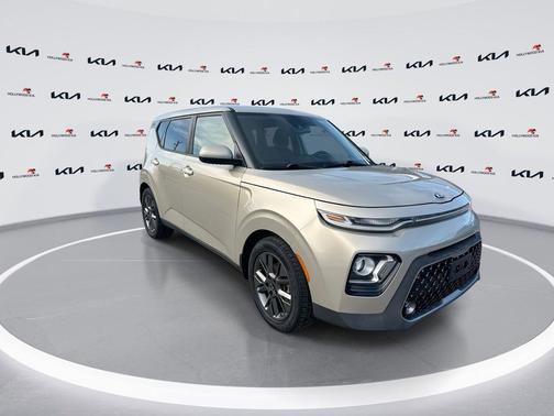 Platinum Gold 2020 Kia Soul EX