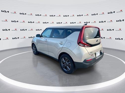 Platinum Gold 2020 Kia Soul EX