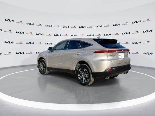 2022 Toyota Venza LE