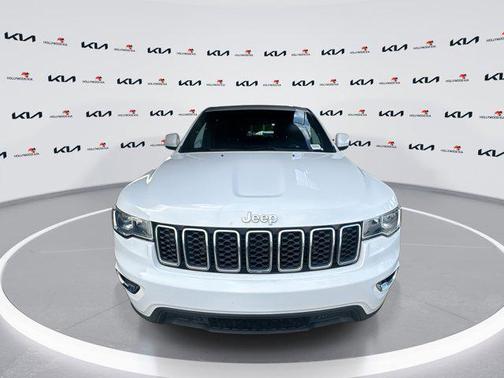 2019 Jeep Grand Cherokee Laredo