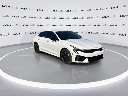 Snow White Pearl 2025 Kia K5 GT-Line