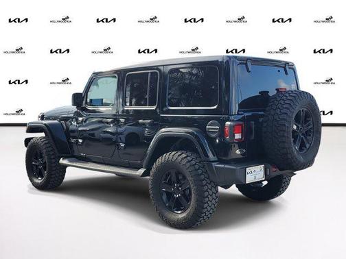 2023 Jeep Wrangler Sahara Altitude