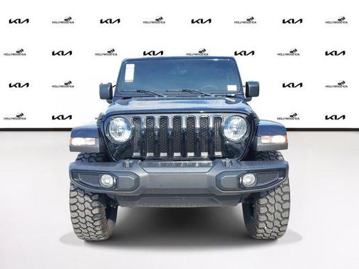 2023 Jeep Wrangler Sahara Altitude