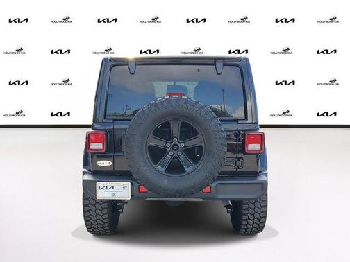 2023 Jeep Wrangler Sahara Altitude