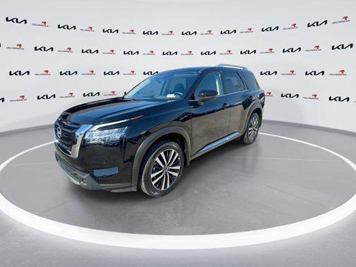 2024 Nissan Pathfinder Platinum FWD