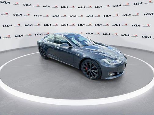 2020 Tesla Model S Performance