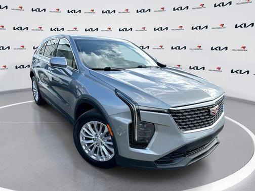 2024 Cadillac XT4 Luxury