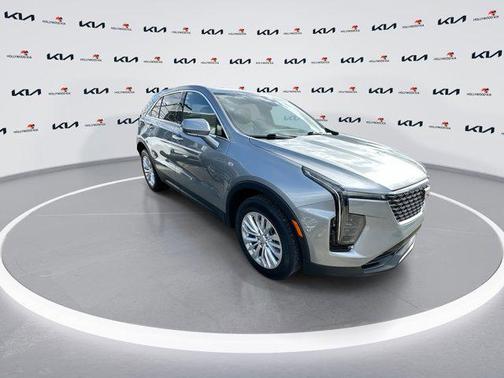 2024 Cadillac XT4 Luxury