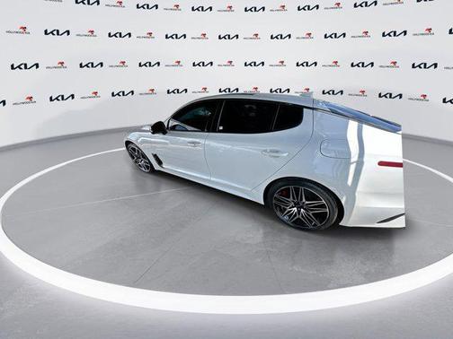 2023 Kia Stinger GT2