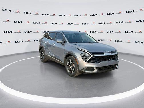 Everlasting Silver 2025 Kia Sportage EX