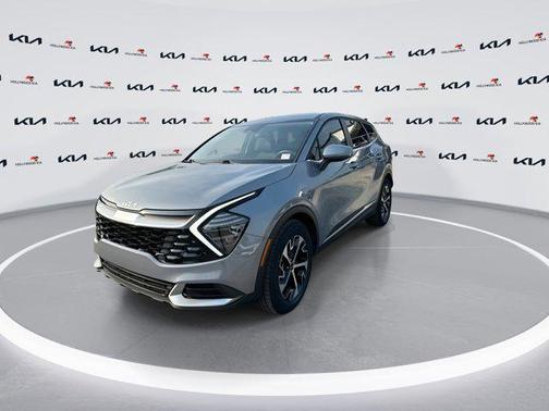 Everlasting Silver 2025 Kia Sportage EX